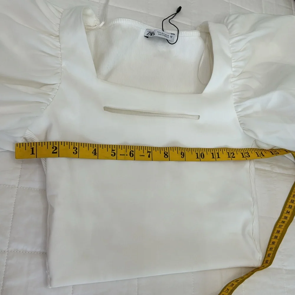 ZARA White Puff Long Sleeve Cut Out Square Neck Crop Top Size S